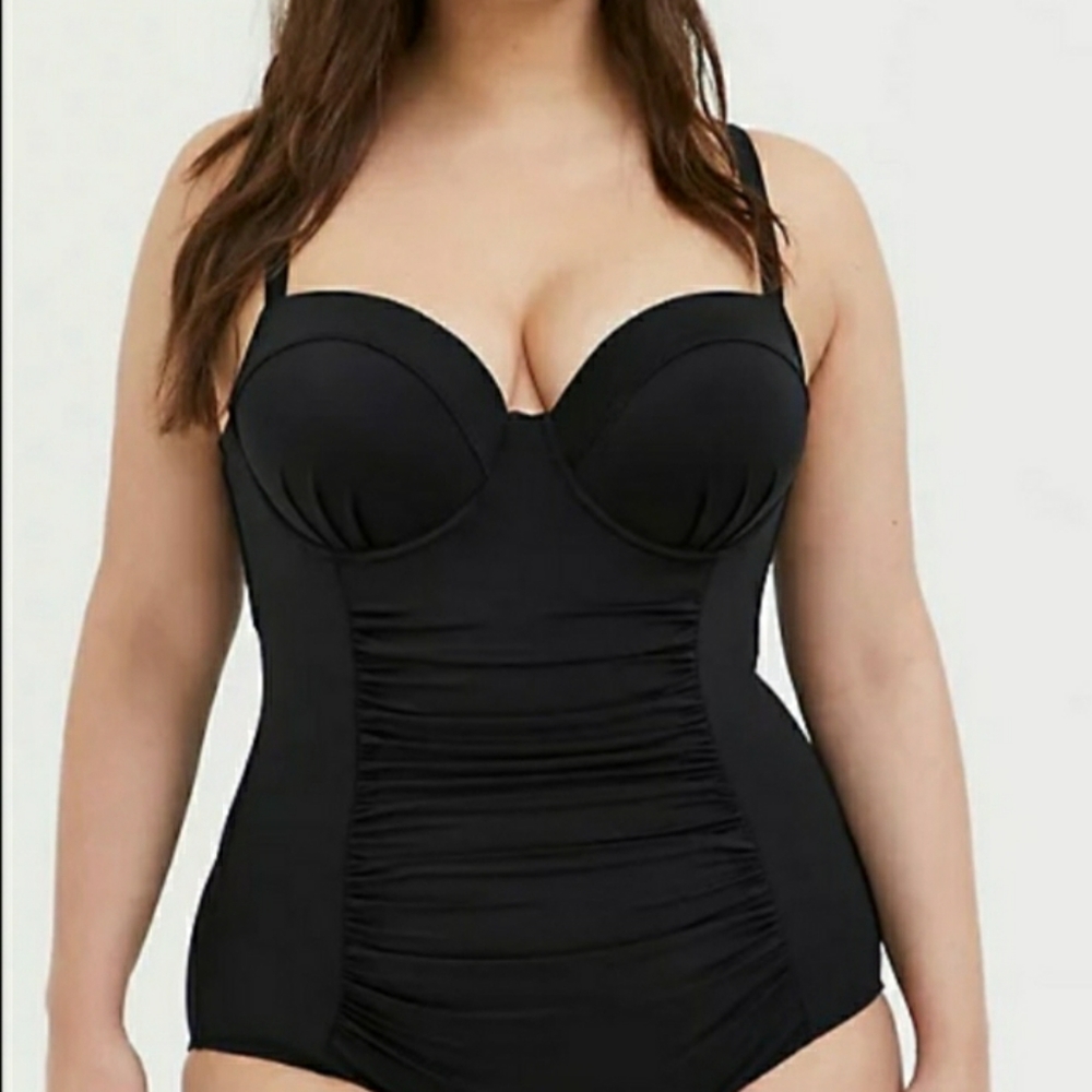 Torrid black swimming suit size 00R